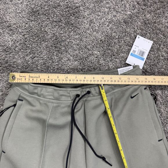 Nike Tech Fleece Wide Leg Pants Straight Leg Stacked Green HJ0695-320 Size M - Picture 8 of 10